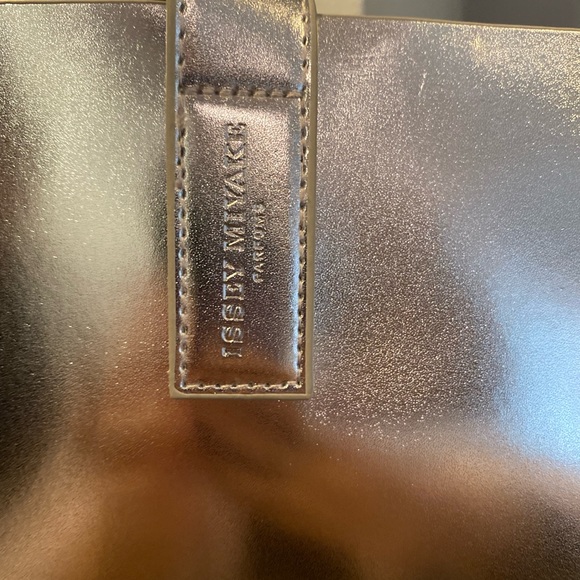 Issey Miyake Silver Bag ✨ - Picture 4 of 7